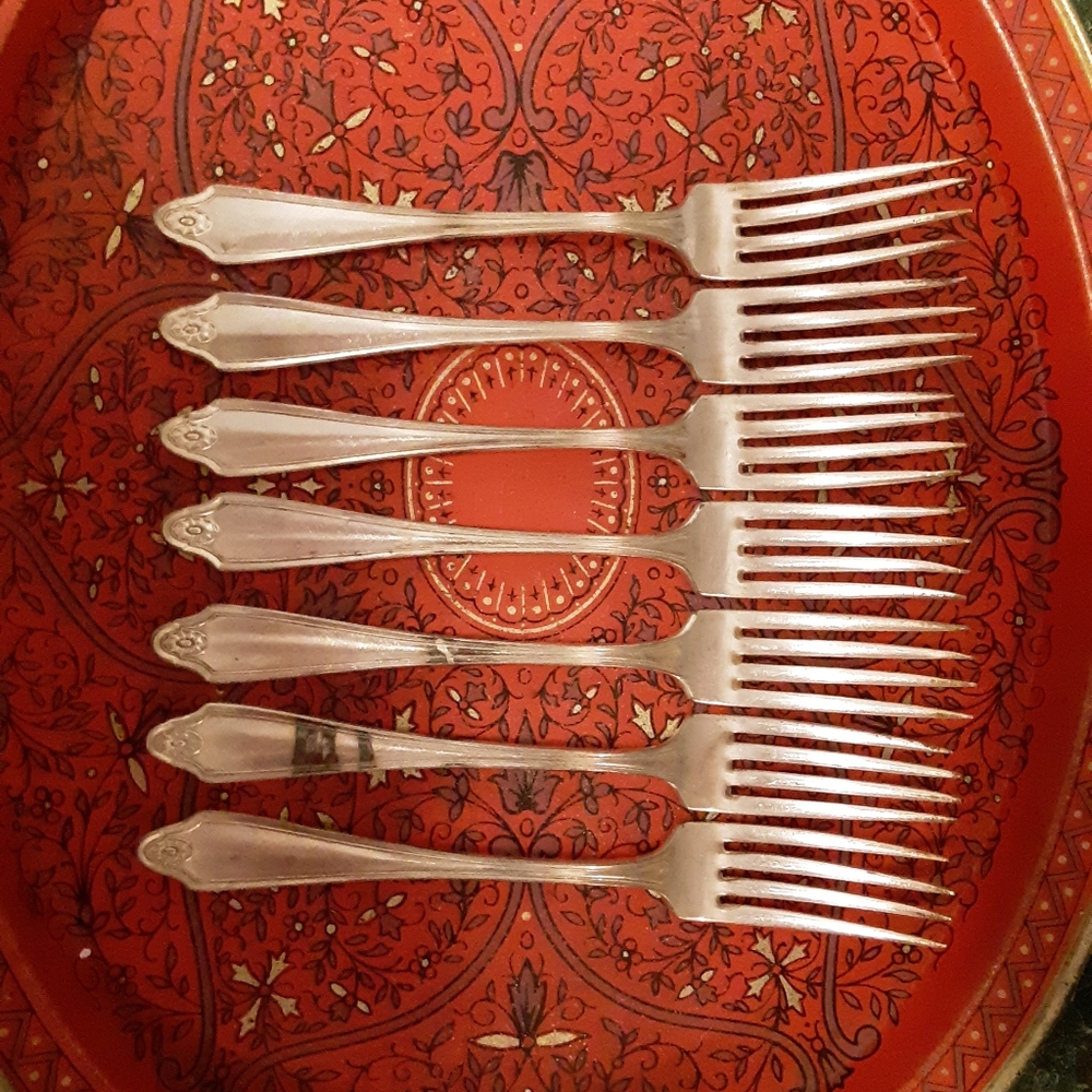 Community Silver Vintage  Forks